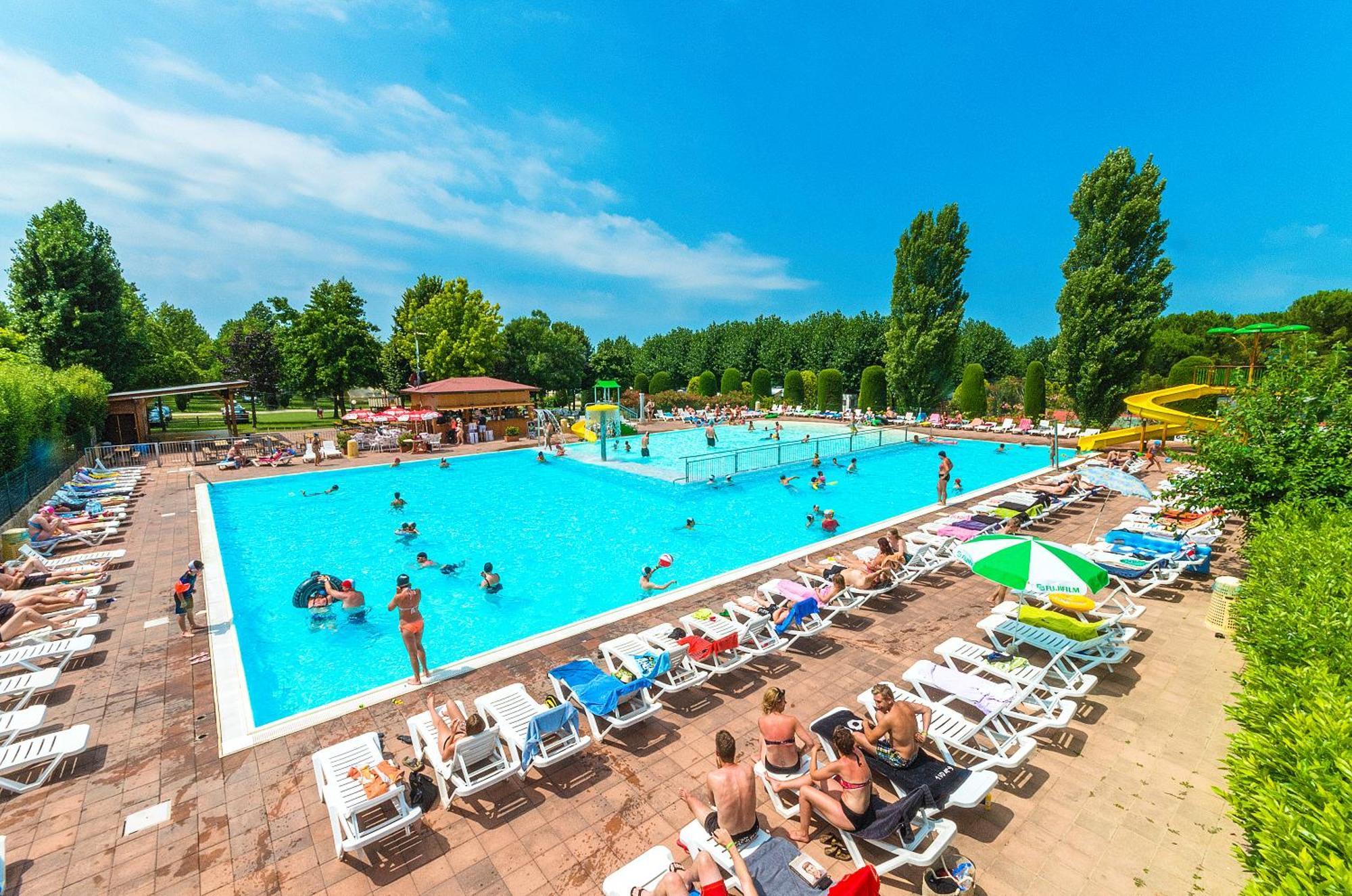 Eurocampingpacengo Hotel Lazise Exterior foto